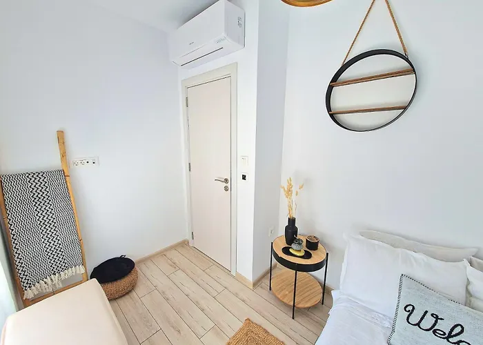 Cabacum Paradise 1 On The Seashore * Varna